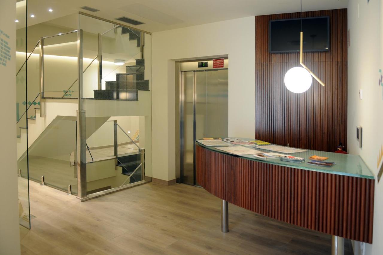 Apartamentos Turisticos Guiana Ponferrada Kültér fotó