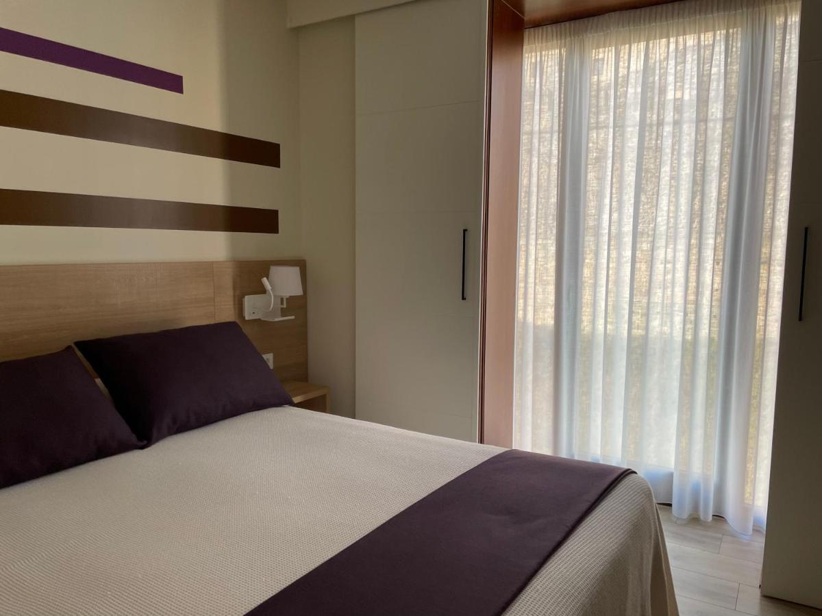 Apartamentos Turisticos Guiana Ponferrada Kültér fotó